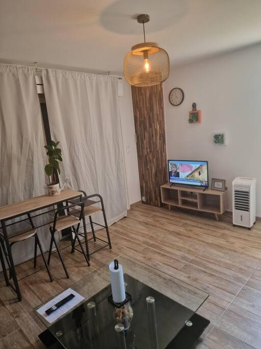 Appartement Prive Dans Villa Montauban Exterior photo